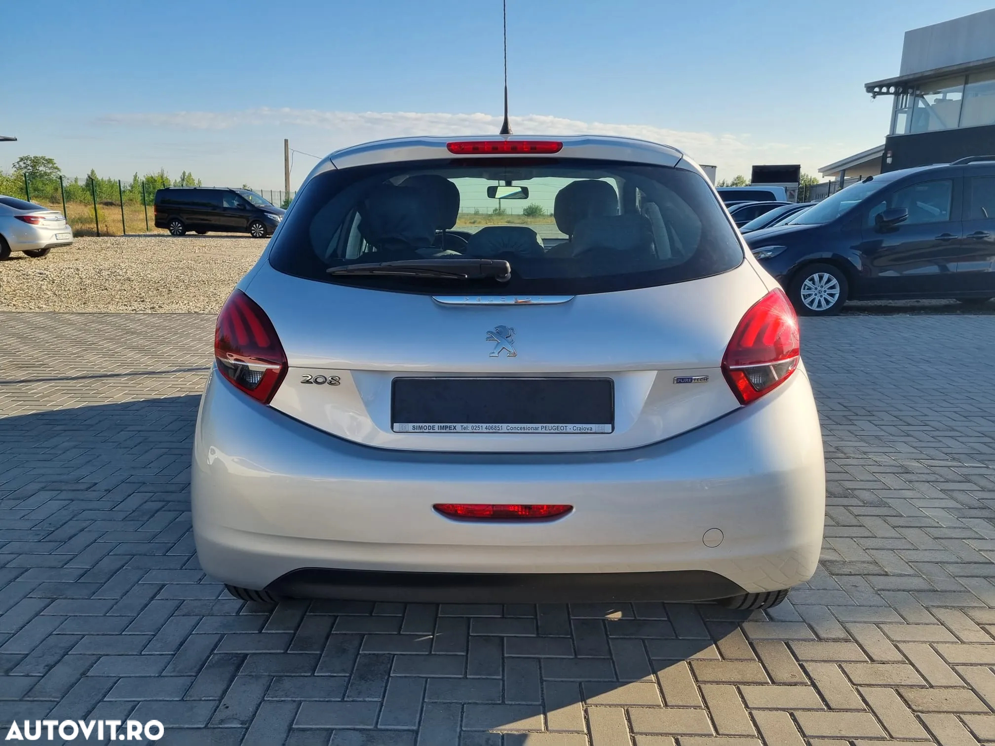 Peugeot 208 1.2 L PureTech Access - 9