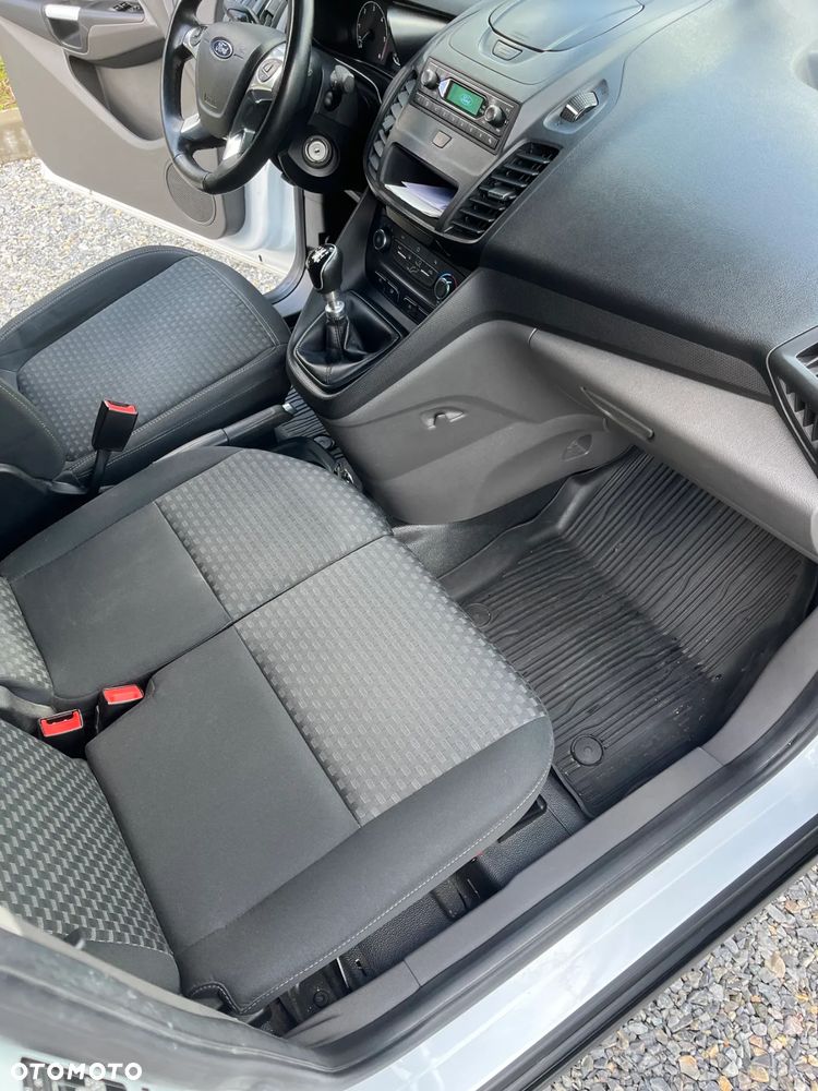 Ford Transit Connect - 10