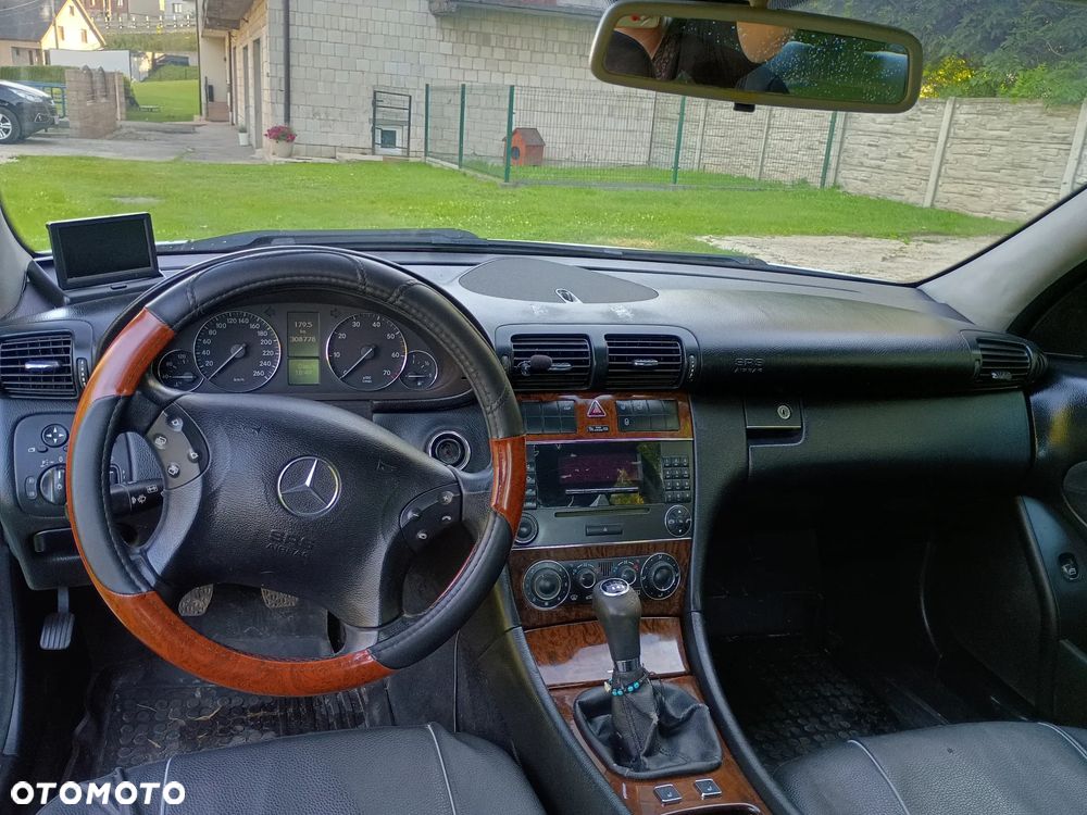 Mercedes-Benz Klasa C 180 Kompressor Classic - 8
