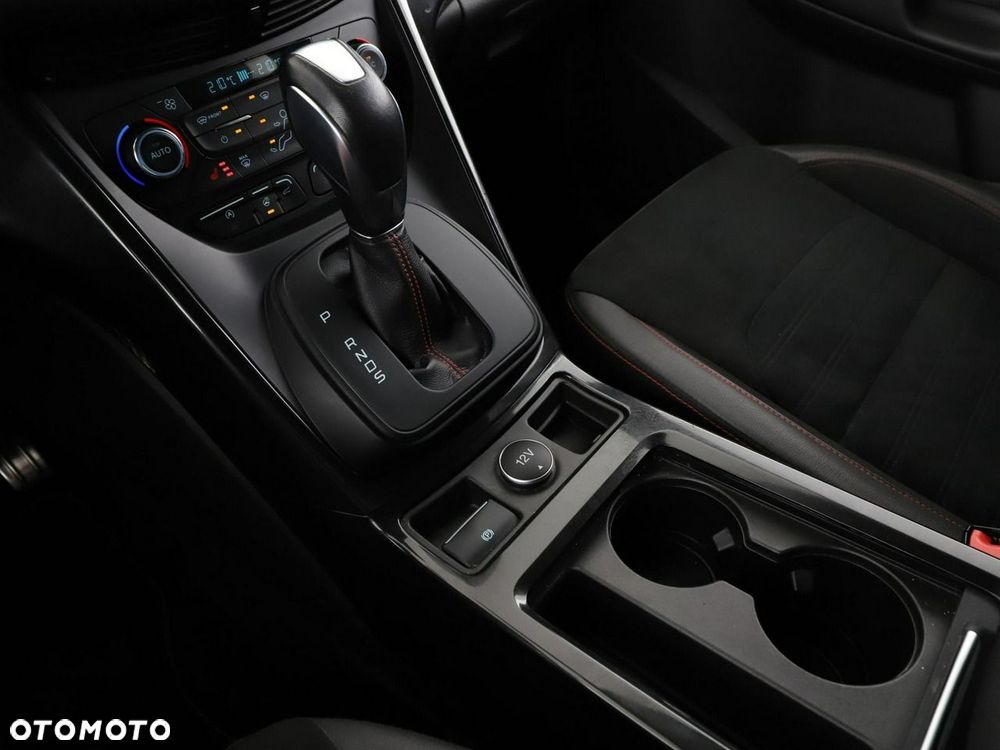 Ford Kuga 1.5 EcoBoost 2x4 ST-Line - 30