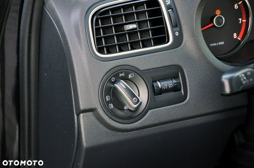 Volkswagen Polo - 36