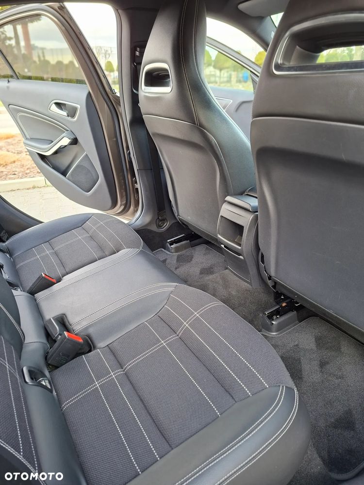 Mercedes-Benz Klasa A 180 - 17