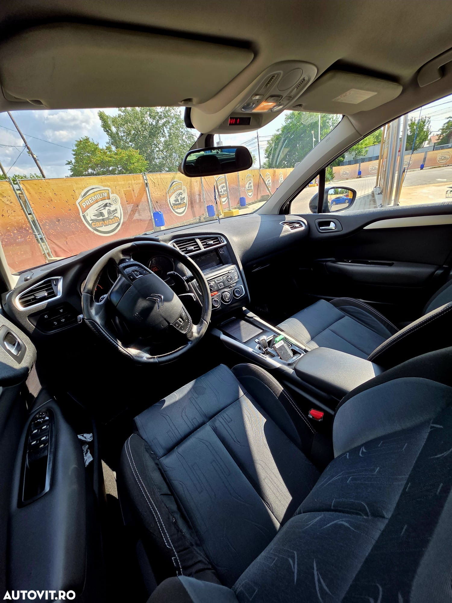 Citroën C4 1.6 e-HDi FAP Exclusive - 12