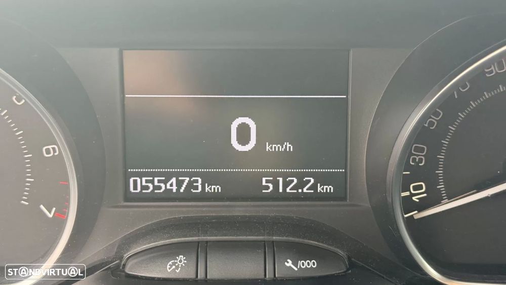 Peugeot 2008 1.2 PureTech Style - 27