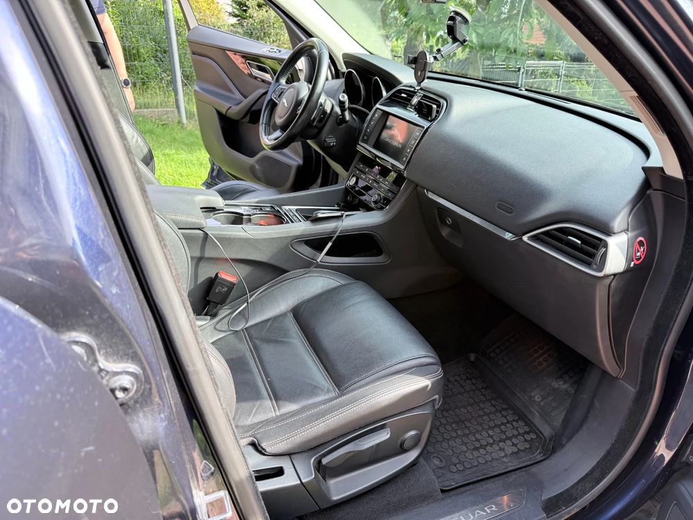 Jaguar F-Pace 2.0 i4D AWD Prestige - 10
