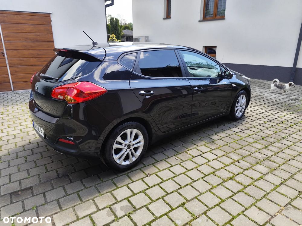 Kia Ceed - 9