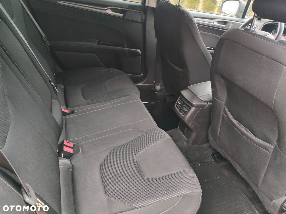 Ford Mondeo 2.0 EcoBlue Titanium - 12