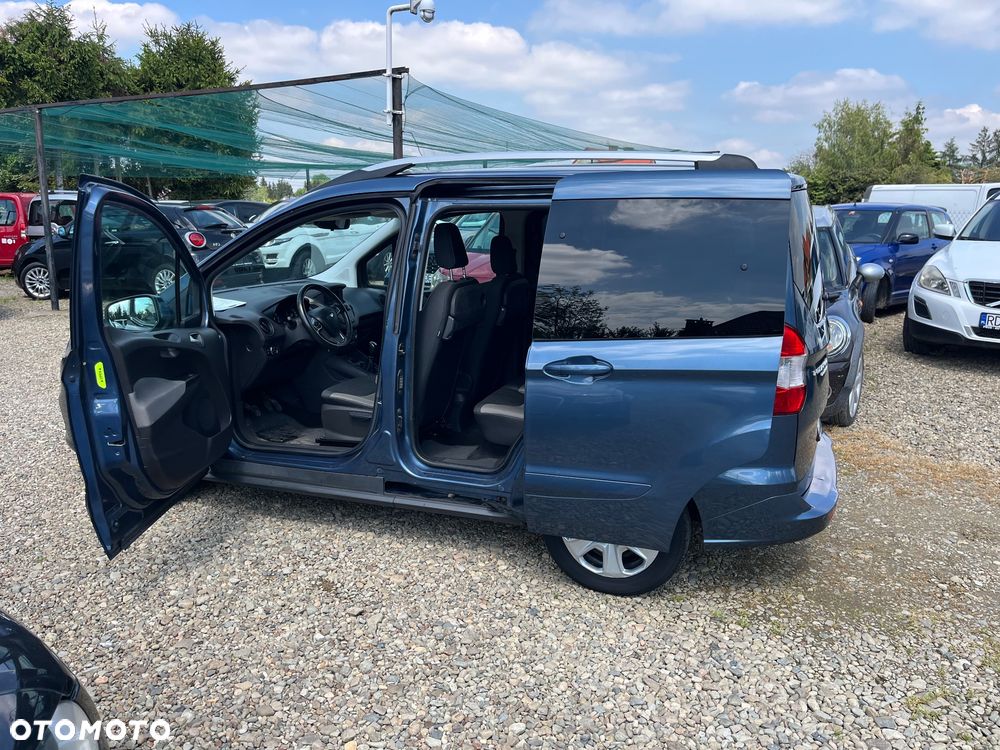Ford Tourneo Courier 1.0 EcoBoost Ambiente - 14