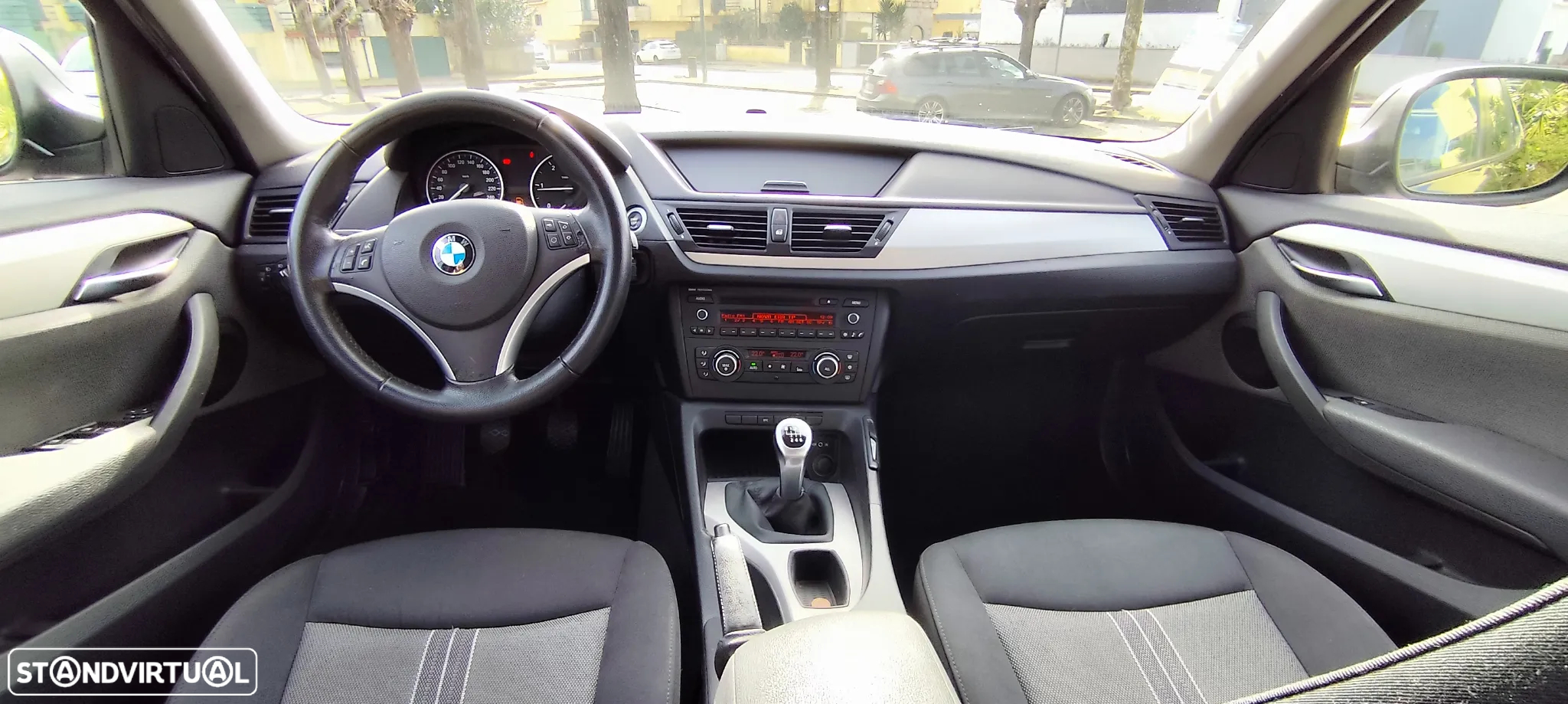BMW X1 18 d sDrive - 9