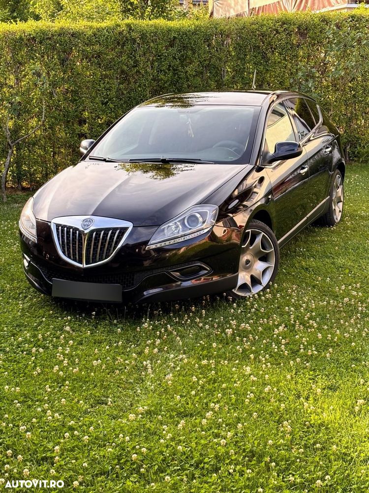 Lancia Delta 1.6 MultiJet 16v Oro - 1