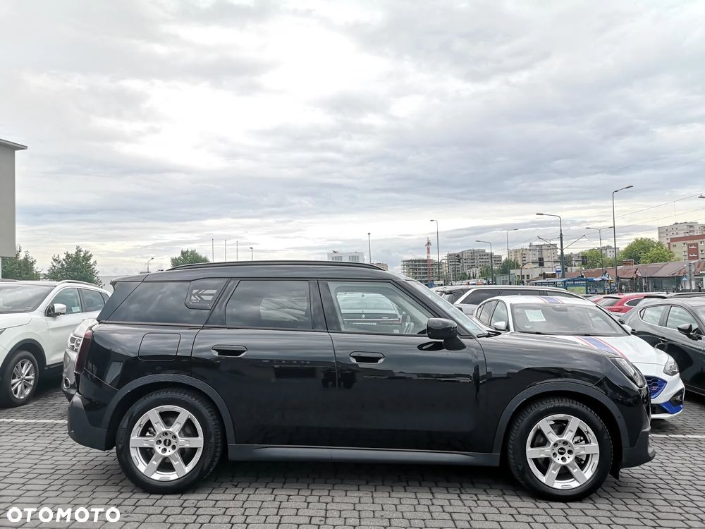 MINI Countryman SE ALL4 Favoured Trim - 6