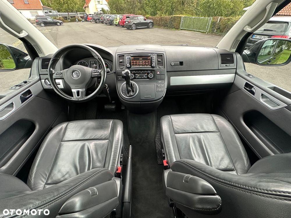 Volkswagen Multivan - 14