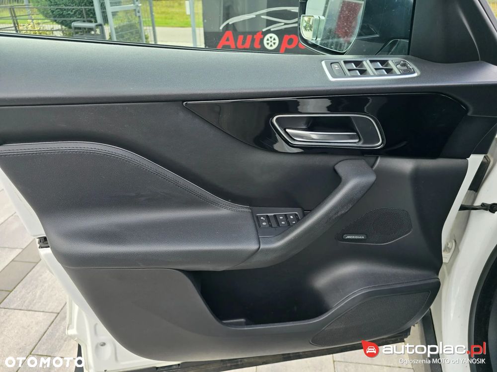 Jaguar F-Pace 2.0 i4D AWD Prestige - 15