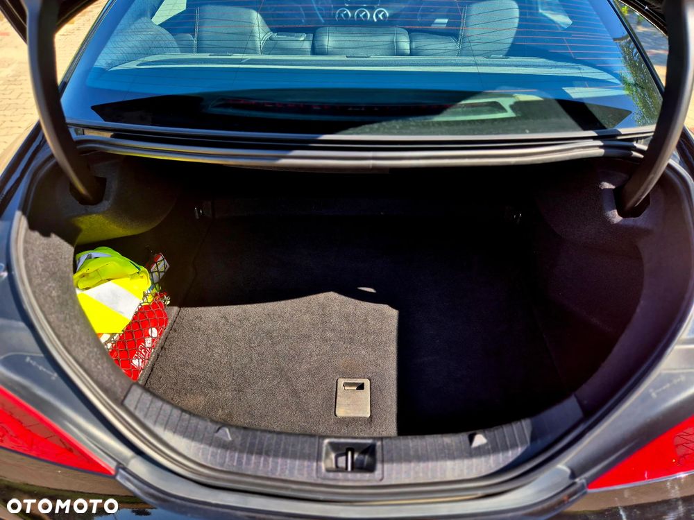 Mercedes-Benz CLA 250 4-Matic - 10