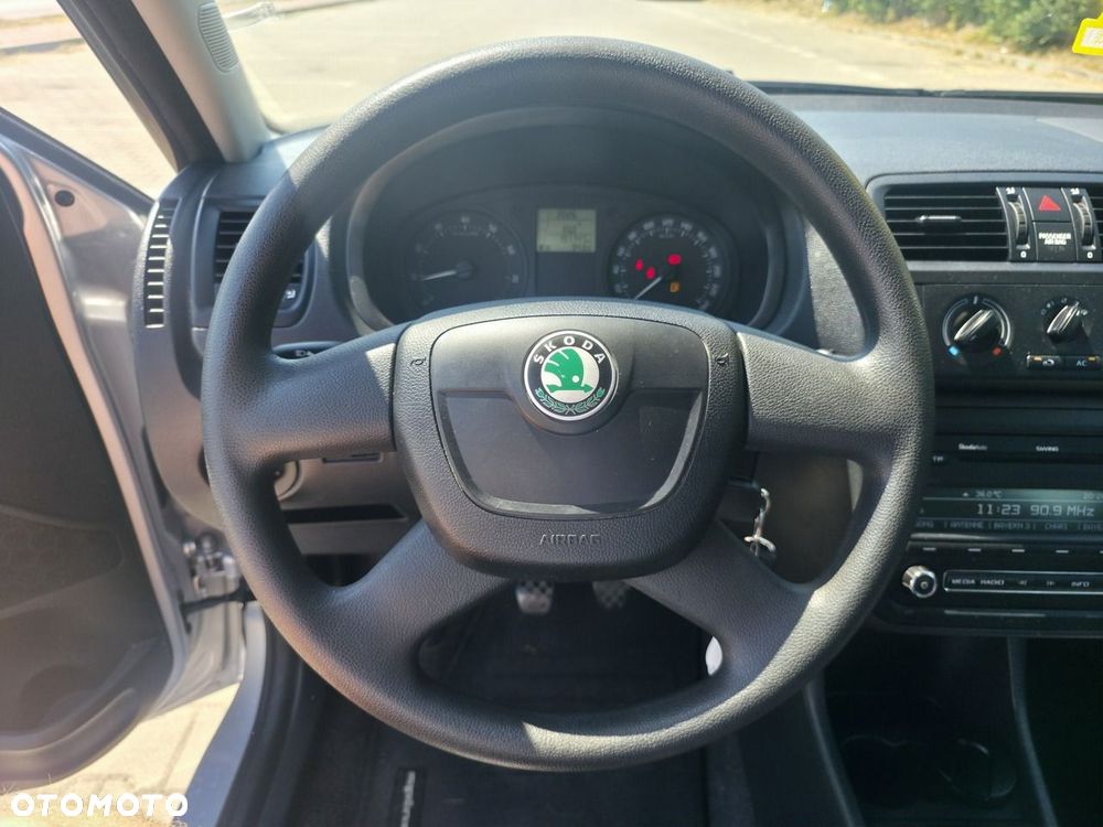Skoda Fabia - 18