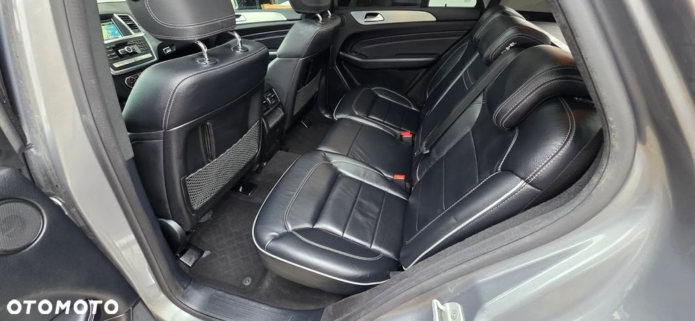 Mercedes-Benz ML - 11