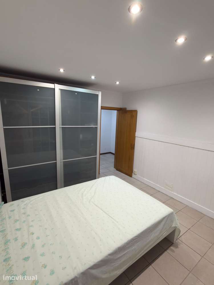Quarto casal/individual em Paio Pires - Grande imagem: 3/5
