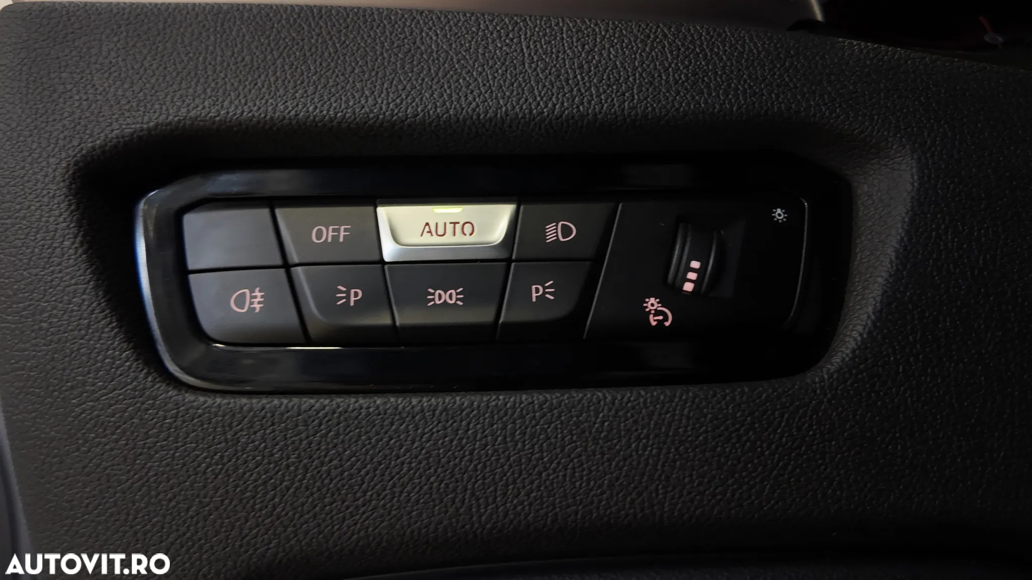 BMW Seria 3 320d Touring xDrive Aut. Advantage - 19