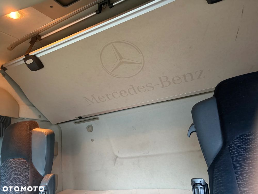 Mercedes-Benz Actros MP4 - 16