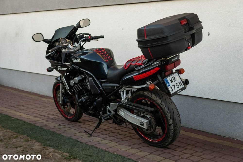 Yamaha FZS - 4