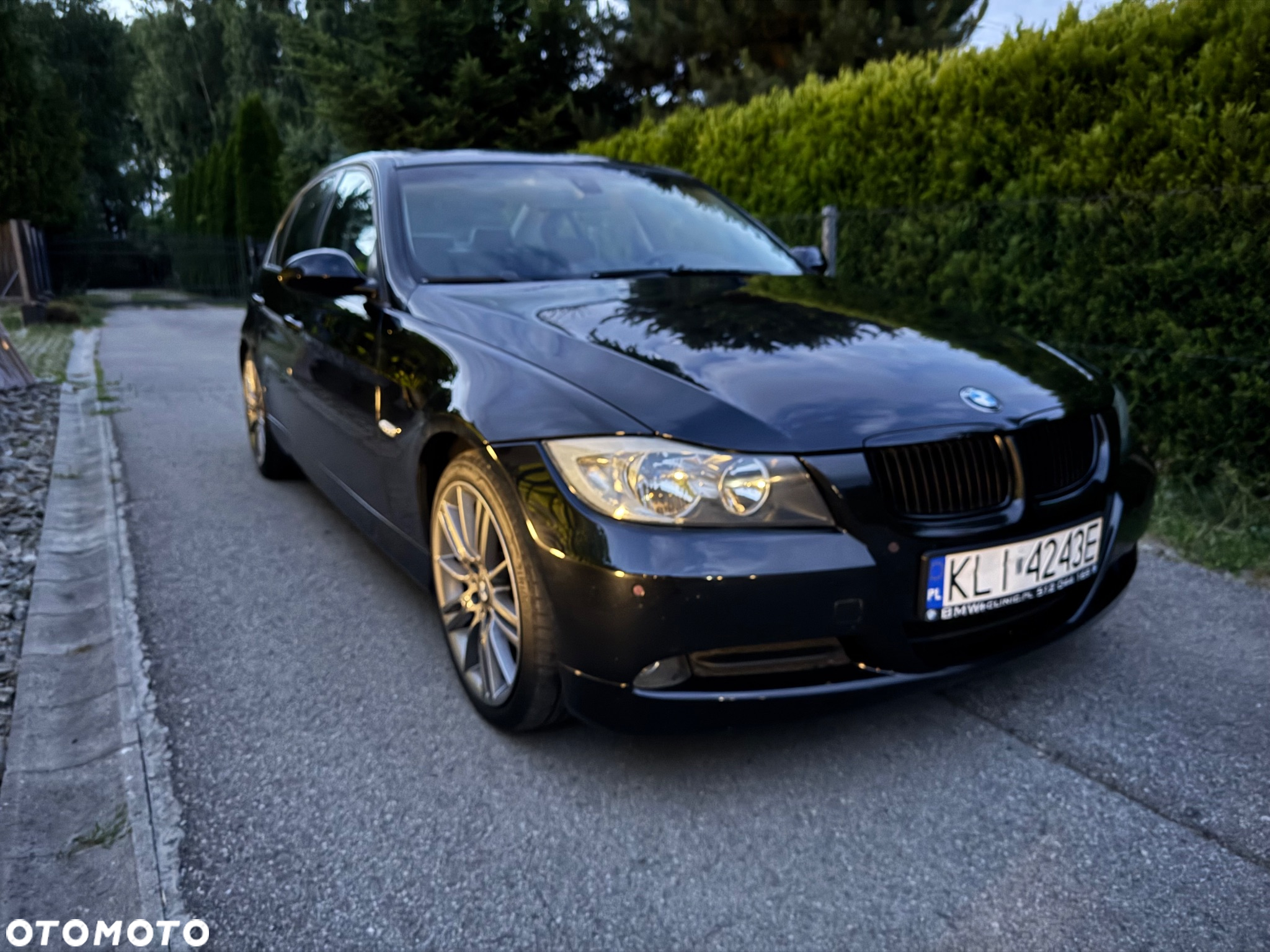 BMW Seria 3 318i - 4