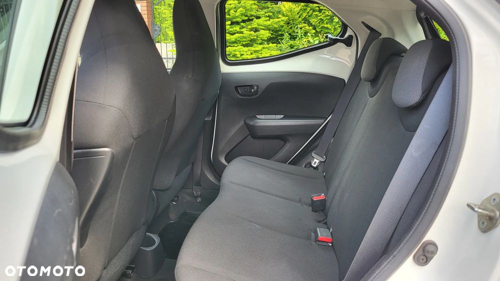 Toyota Aygo x - 15