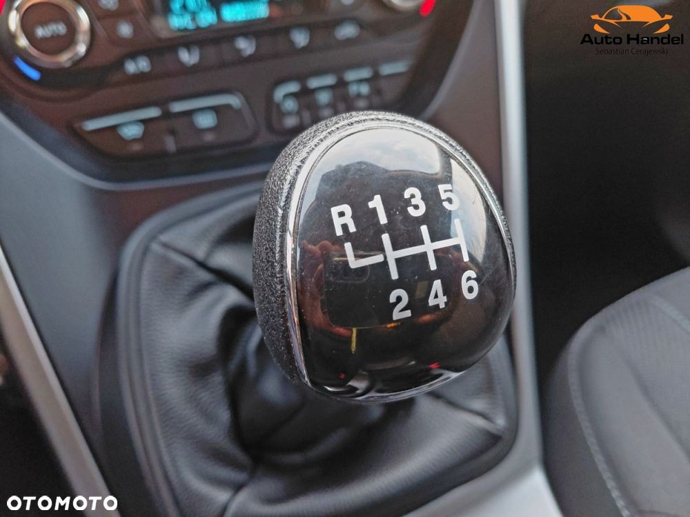 Ford Kuga 1.5 EcoBoost 2x4 Titanium - 33