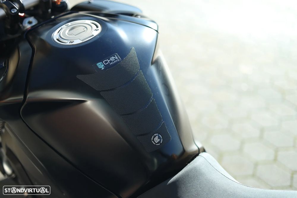 Yamaha MT-10 Akrapovic - 12