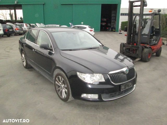 Dezmembrez Skoda Superb 2.0 TDI ,an 2010 ,cod motor BMM - 6