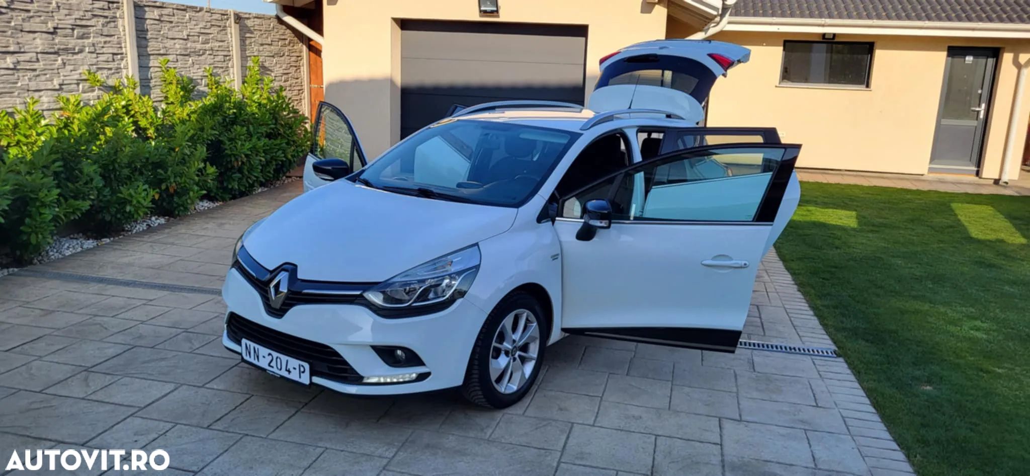 Renault Clio - 1