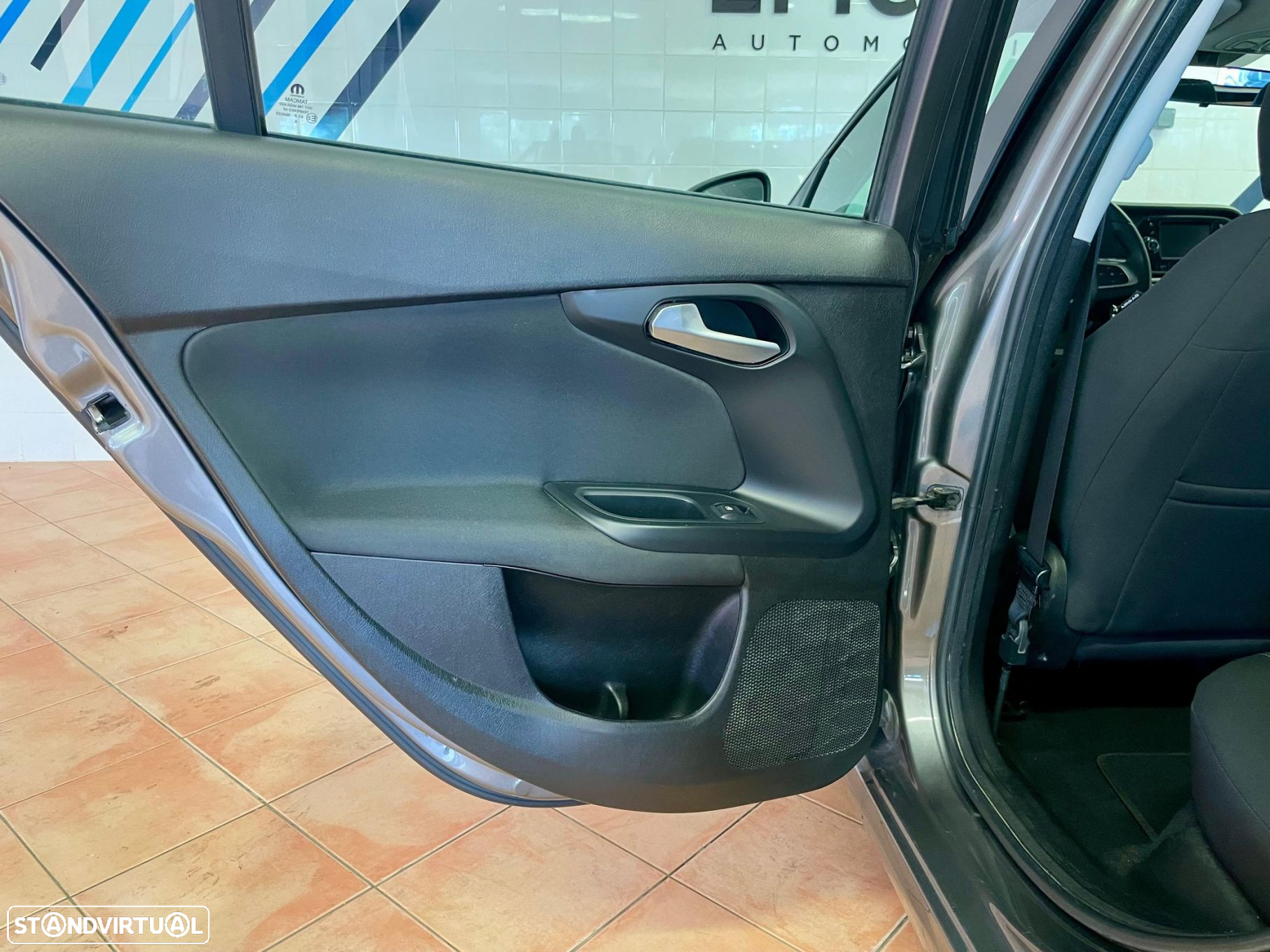 Fiat Tipo Station Wagon 1.3 M-Jet Easy - 26