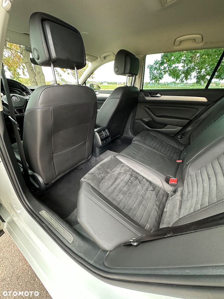 Volkswagen Passat Variant 2.0 TSI BMT Highline DSG - 10