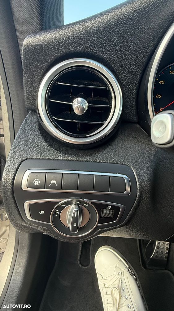 Mercedes-Benz C 300 d 4Matic 9G-TRONIC AMG Line Plus - 12