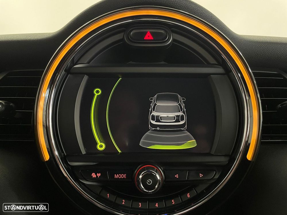MINI 5 Portas Cooper D Aut. Seven - 43