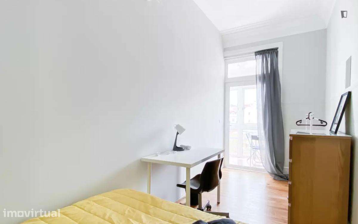 Quarto - localizado em Marquês de Pombal Lisbon - Grande imagem: 3/8