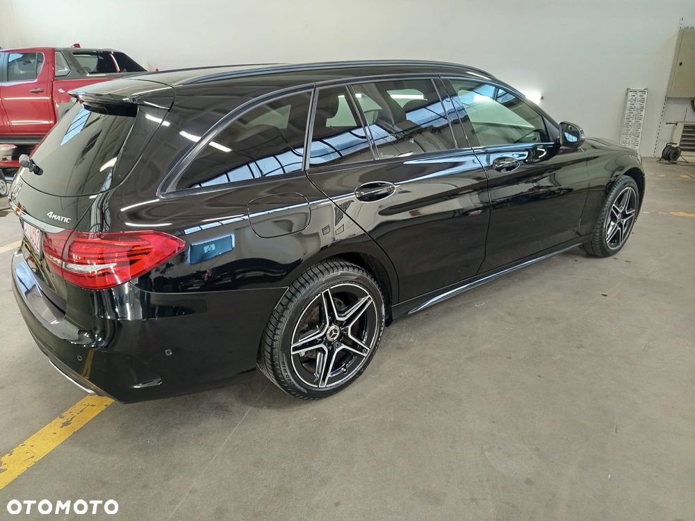 Mercedes-Benz Klasa C 200 4Matic 9G-TRONIC Night Edition - 4