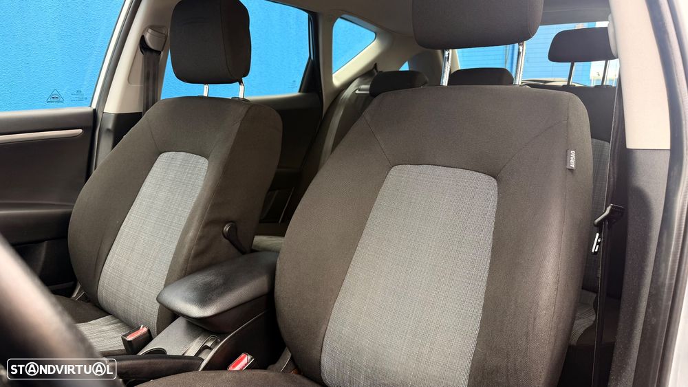 Kia Ceed SW 1.6 CRDi EX ISG - 12