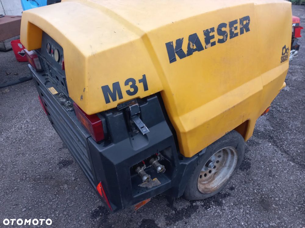 Części KAESER M31 silnik KUBOTA D1105-T-EU1,3KBXL01.5BAD,CHŁODNICA,przystawka,kompresor,śróba,pokrywa,szafa sterująca. - 1