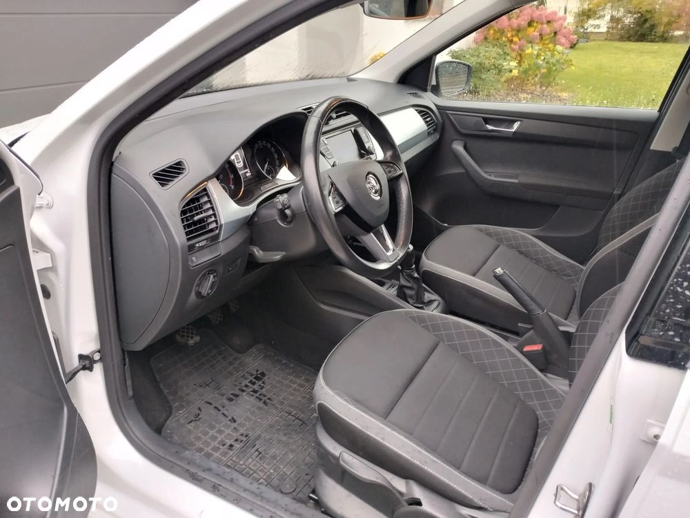 Skoda Fabia - 5