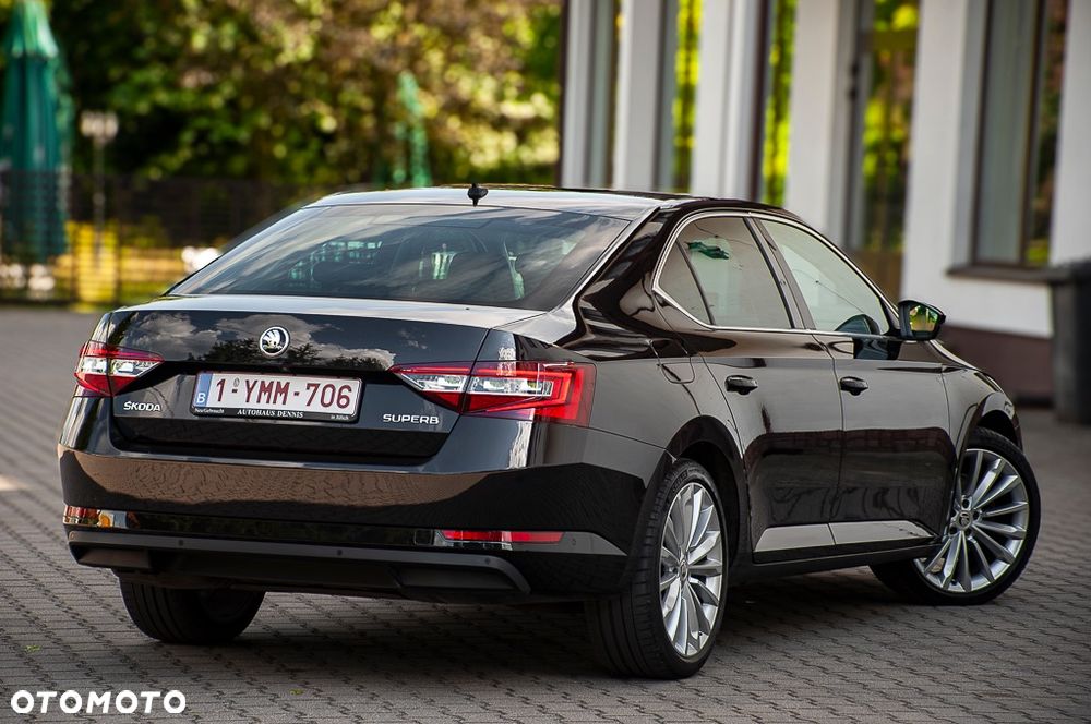 Skoda Superb 2.0 TDI DSG Sportline - 12