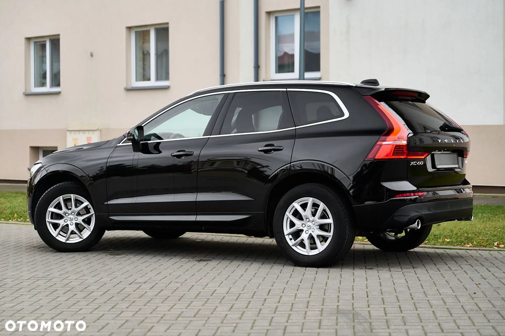 Volvo XC 60 D3 Momentum Pro - 3