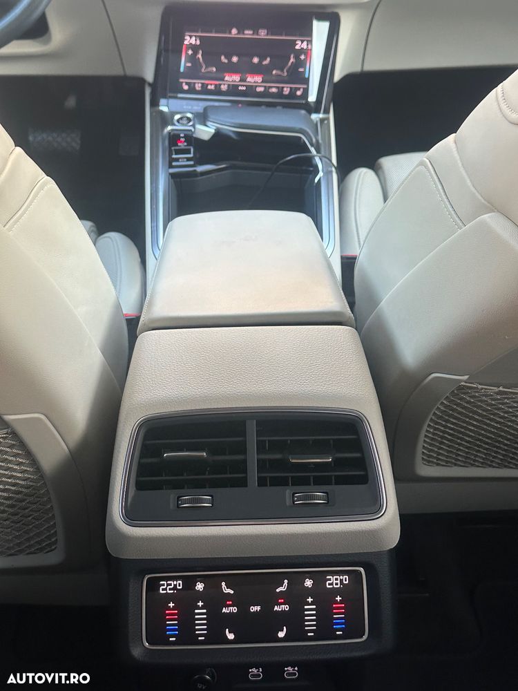 Audi e-tron - 12