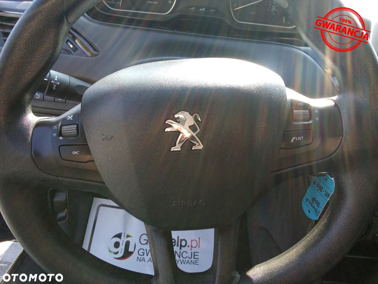 Peugeot 208 - 21