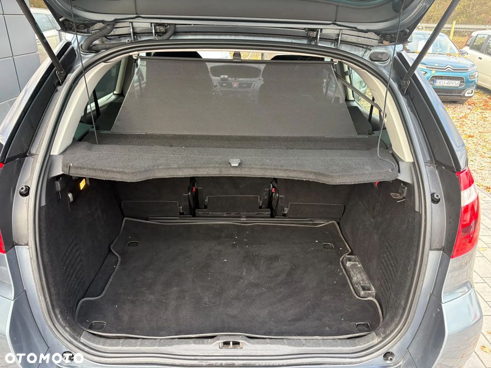 Citroën C4 Picasso - 11