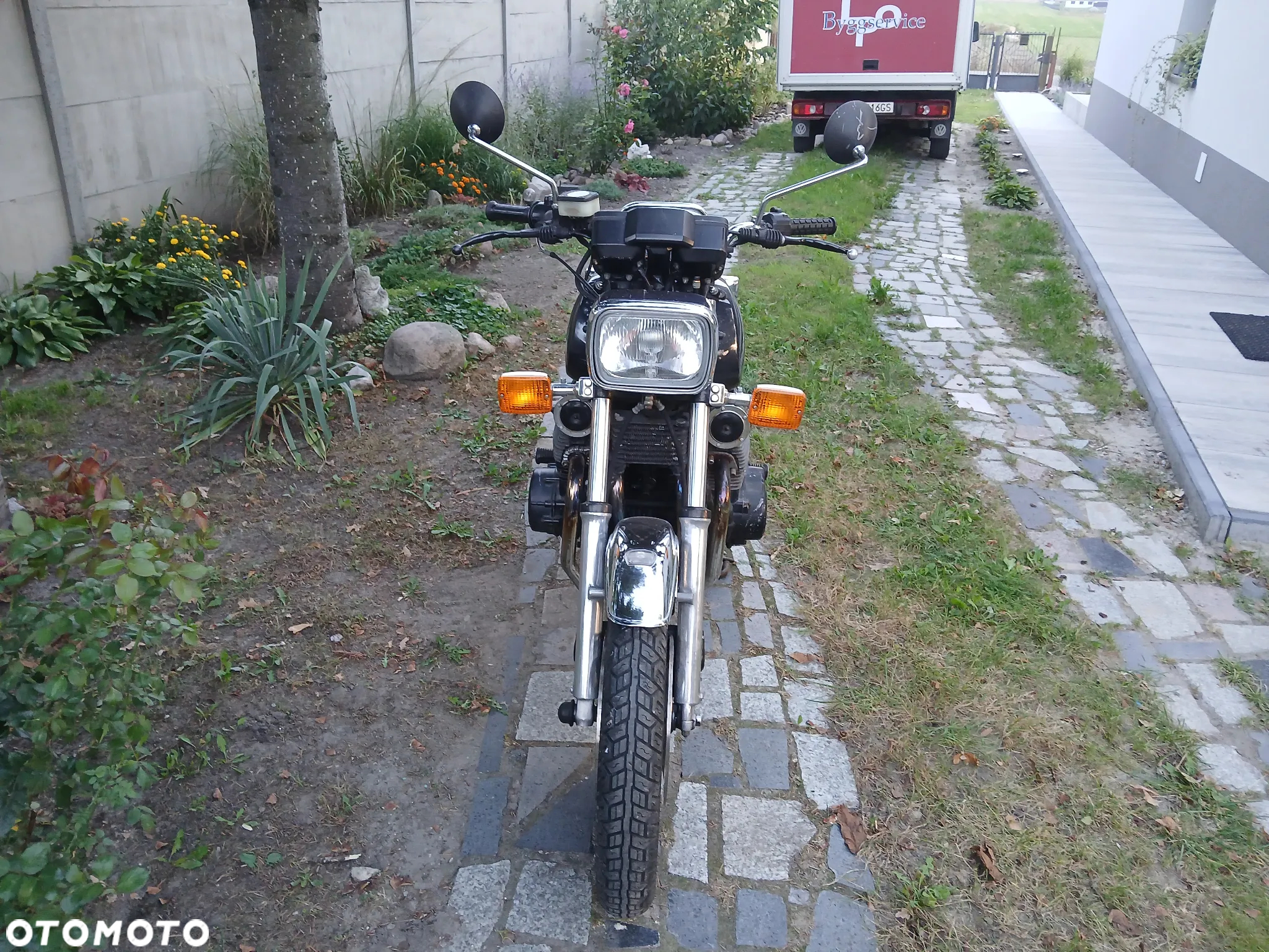 Yamaha XS - 9
