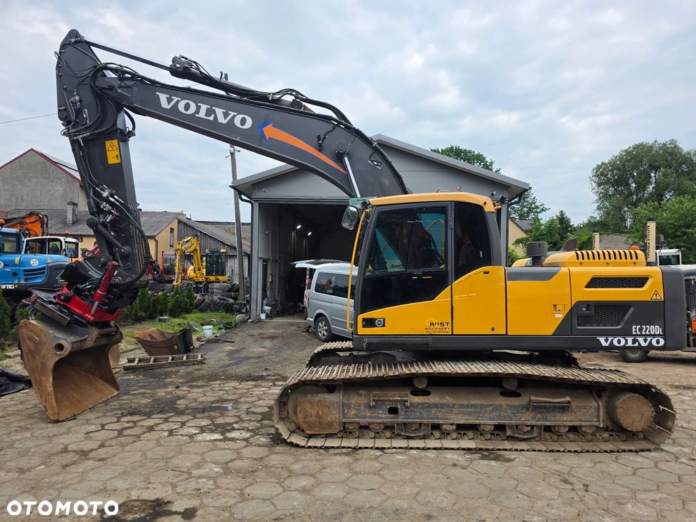 Volvo EC220 DL - 1