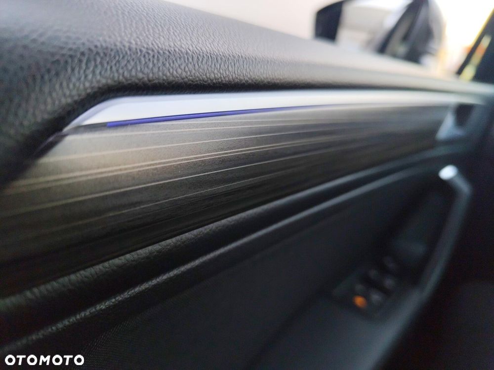 Volkswagen Tiguan Allspace 2.0 TDI 4Mot Elegance DSG - 34