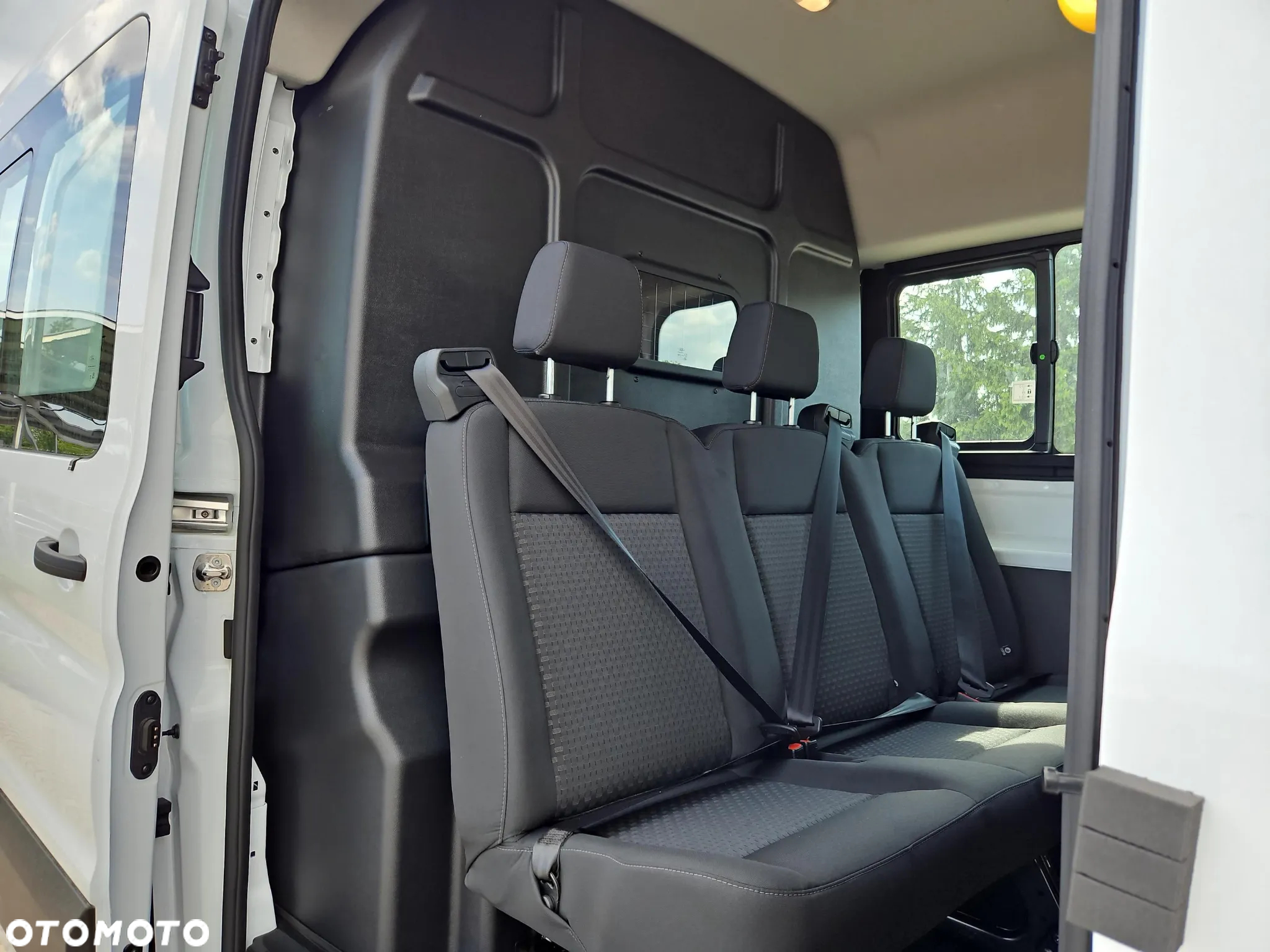 Ford Transit - 12