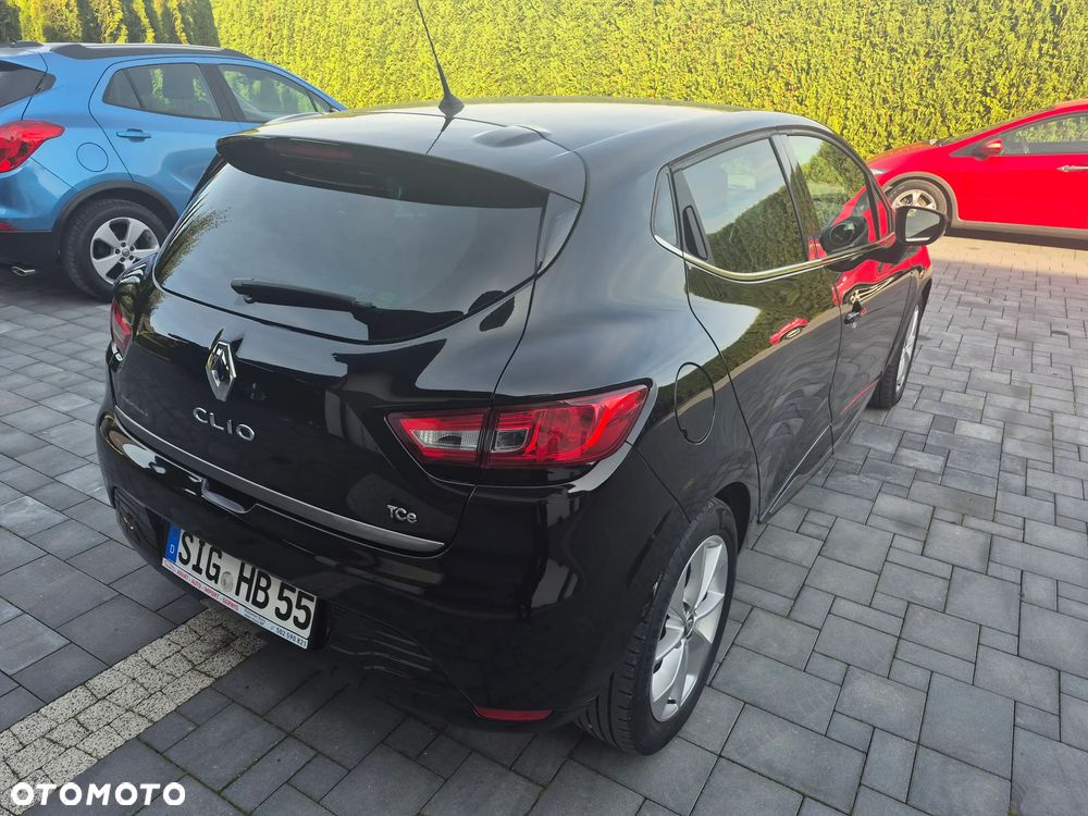 Renault Clio - 10