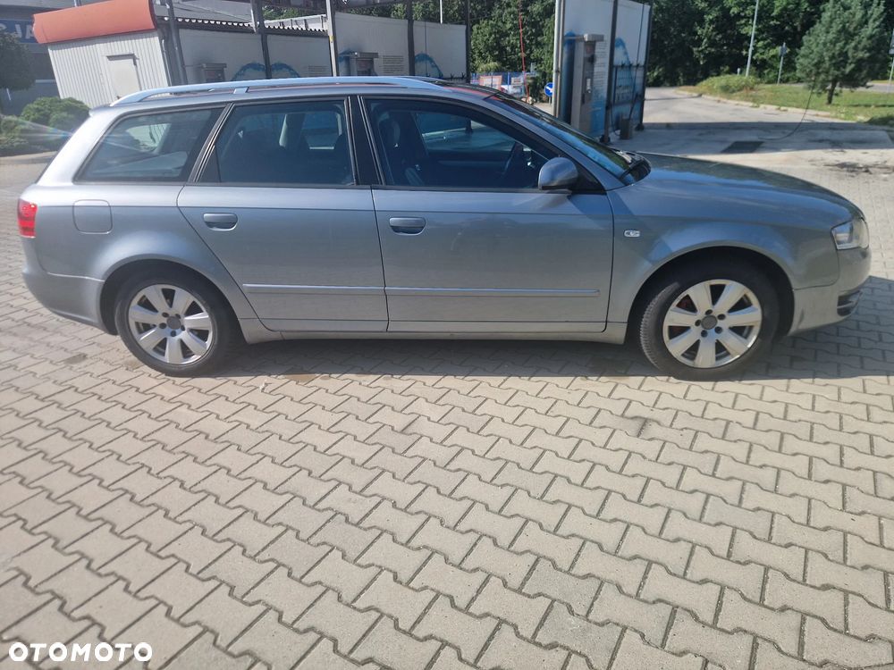 Audi A4 Avant 2.0 TDI - 7